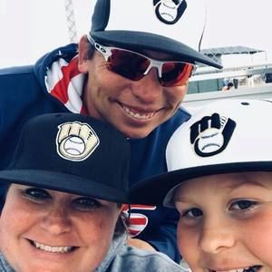 Meet your Posher, Troy